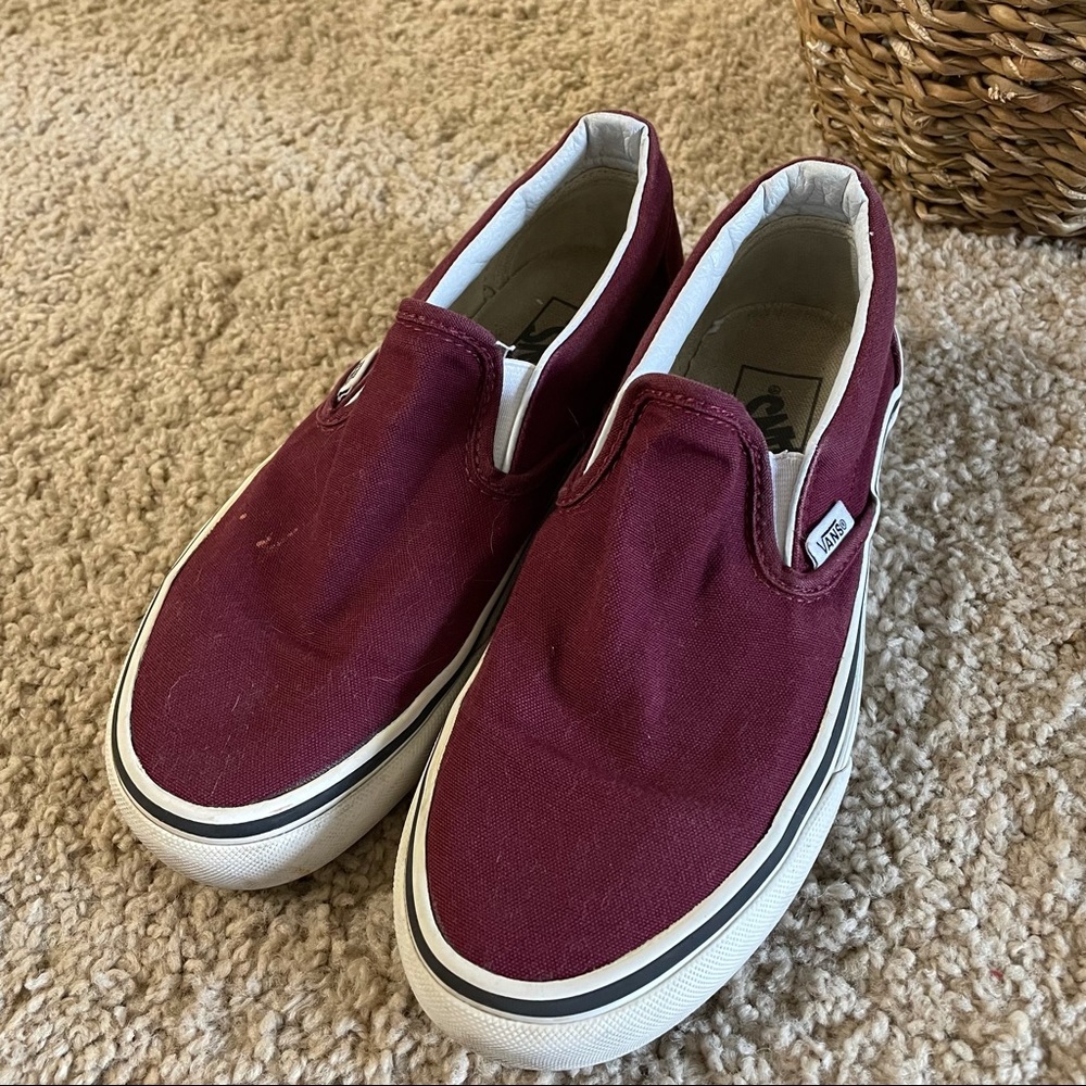 Maroon Vans- Slip on’s